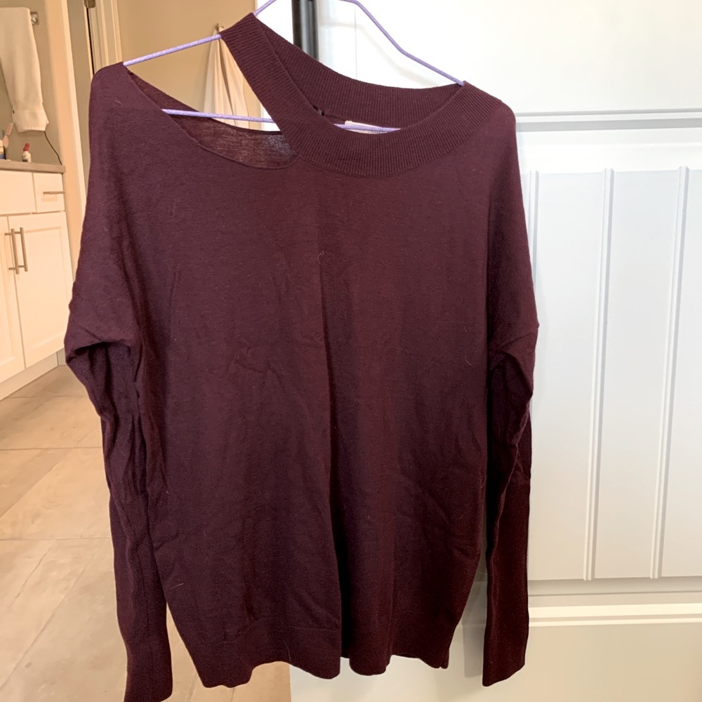 Maroon sweater with cutout shoulder